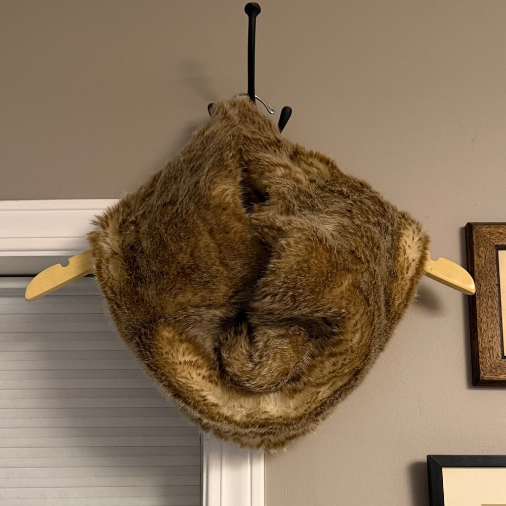 AE Faux Fur Scarf